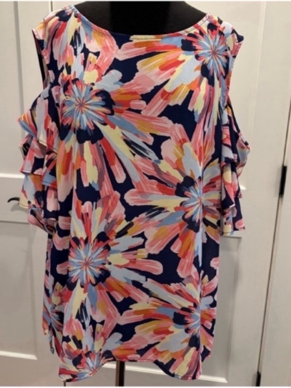 Staci Fratti Sweet Pea x NY&Co Floral Cold Shoulder Top Navy Pink Womens XL - Picture 3 of 11